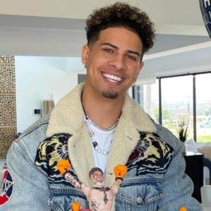 Austin McBroom bio