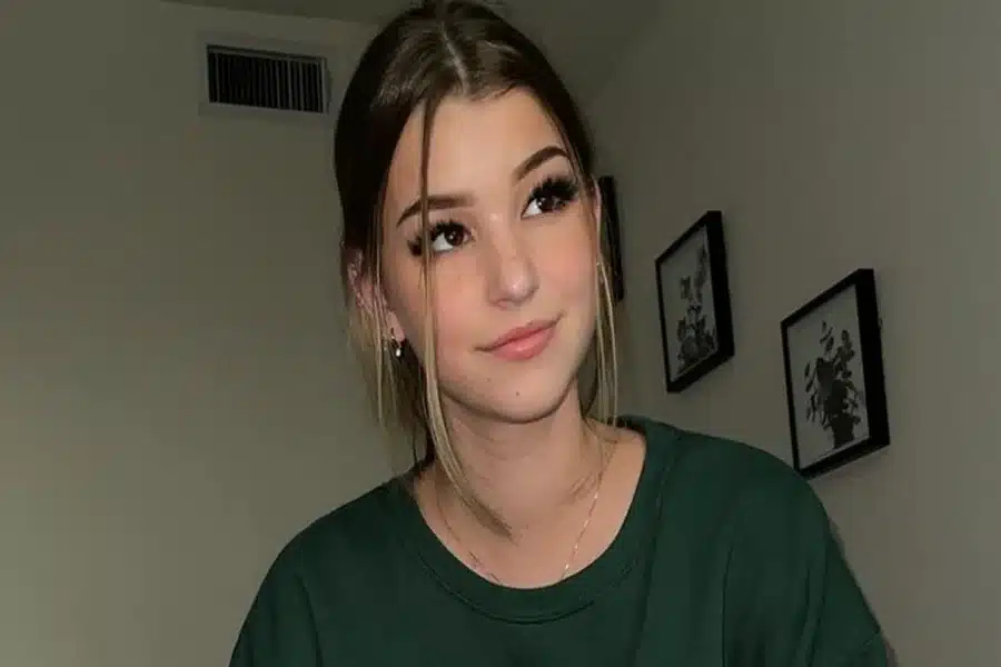 Brooke Monk Age